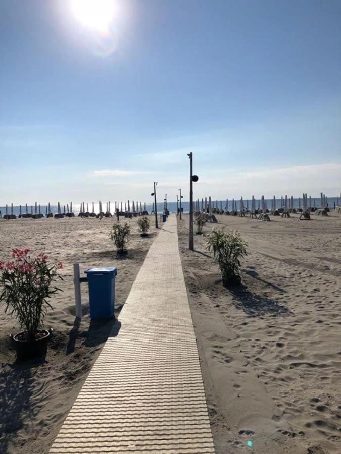 Matteo 2 Apartments Marina Surf Residence, Mamaia Nord - Navodari,1 Vedere Frontala,2 Cu Vedere Laterala La Mare Zewnętrze zdjęcie