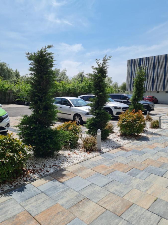 Matteo 2 Apartments Marina Surf Residence, Mamaia Nord - Navodari,1 Vedere Frontala,2 Cu Vedere Laterala La Mare Zewnętrze zdjęcie